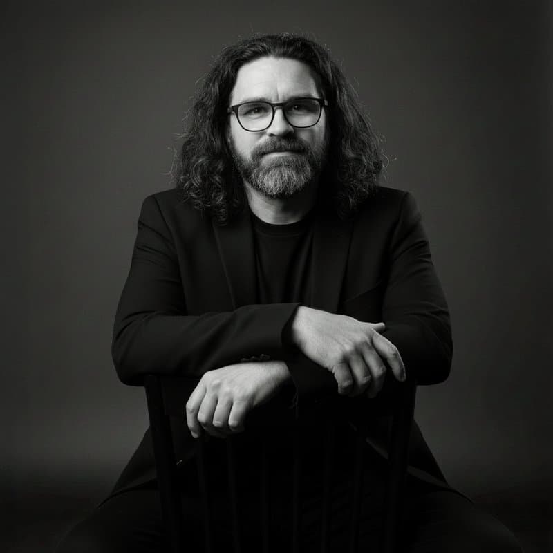 Jarett Hall, Therapist at Clinica Renuevo